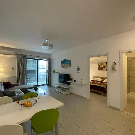 De Silva Studio Zebra Mamaia