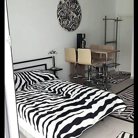 De Silva Studio Zebra Apartmán